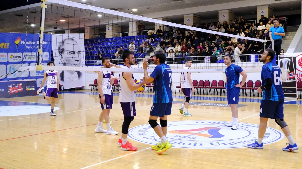 VOL-CUP 2025 GÜZ SEZONU ERKEKLER KATEGORİSİ FİNAL MAÇLARI TAMAMLANDI!