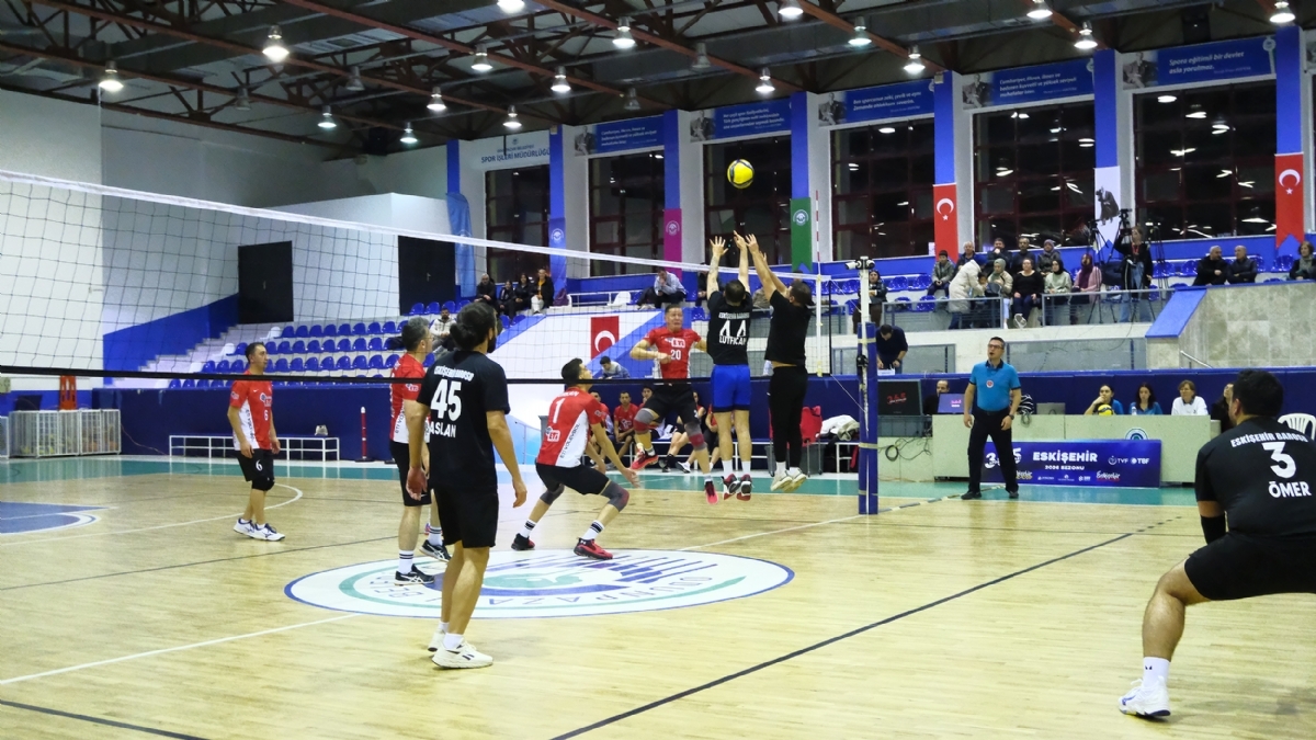 VOL-CUP 2026 ESKİŞEHİR'DE GRUP MAÇLARI TAMAMLANDI