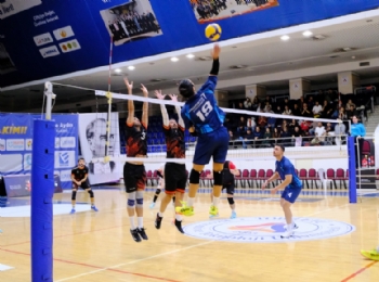 VOL-CUP 2025 GÜZ SEZONU ERKEKLER KATEGORİSİ YARI FİNAL MAÇLARI TAMAMLANDI!