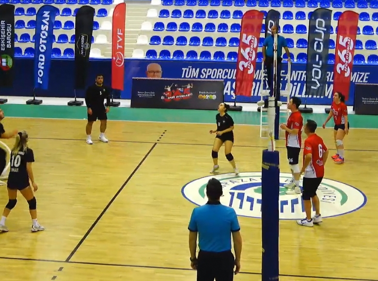 VOL-CUP 2026 ESKİŞEHİR'DE GRUP MAÇLARI TAMAMLANDI